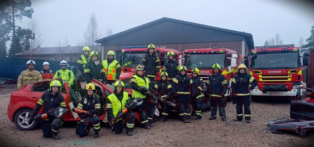 Koulutusvuosi alkaa olla paketissa. Kuvia ja tekstiä menneestä koulutusvuodesta